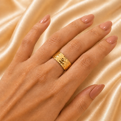 Martelé Gold Ring