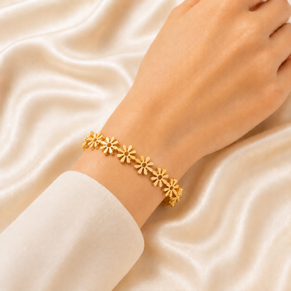 Daisy Bloom Hollow Gold Bangle