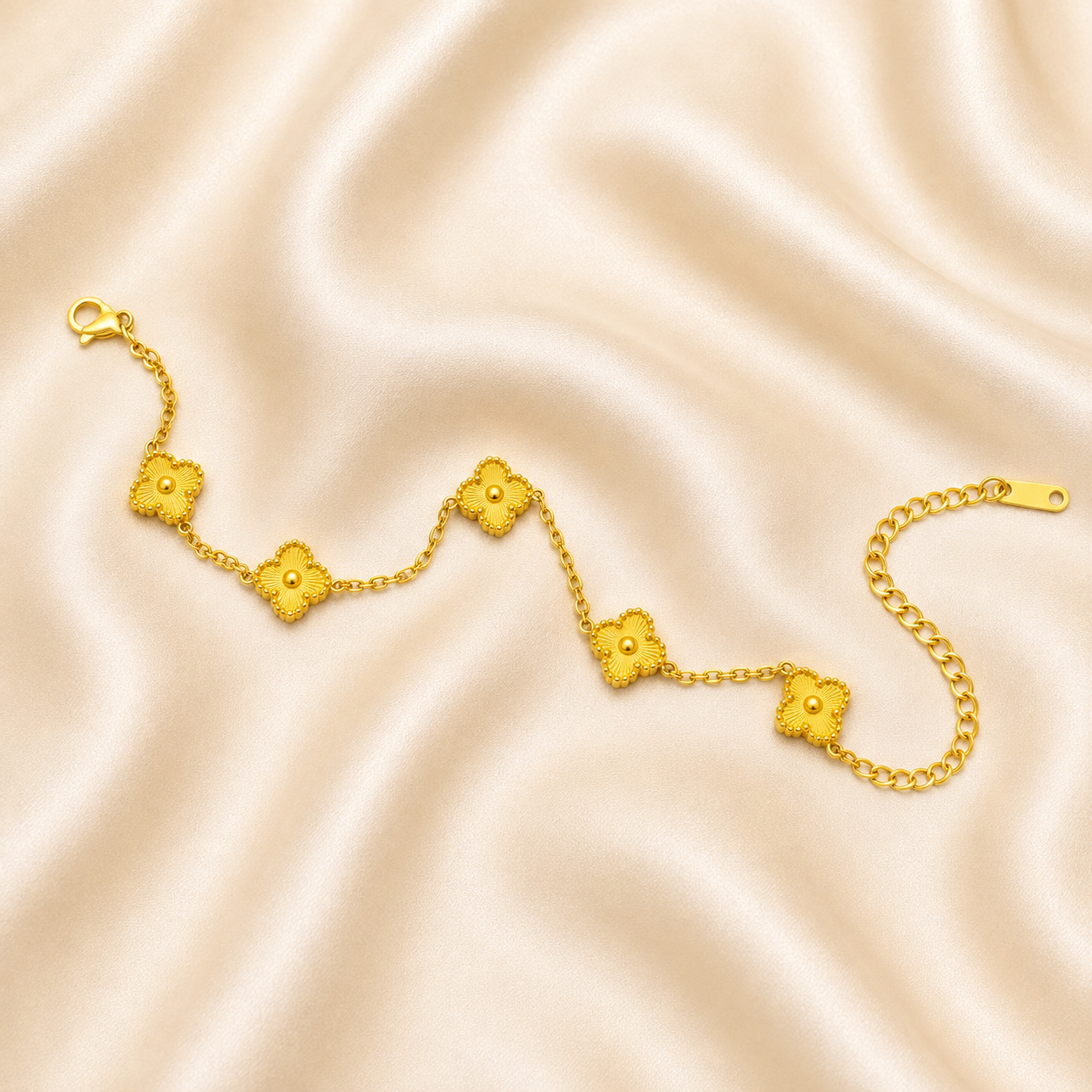 Golden Fleur Link Bracelet
