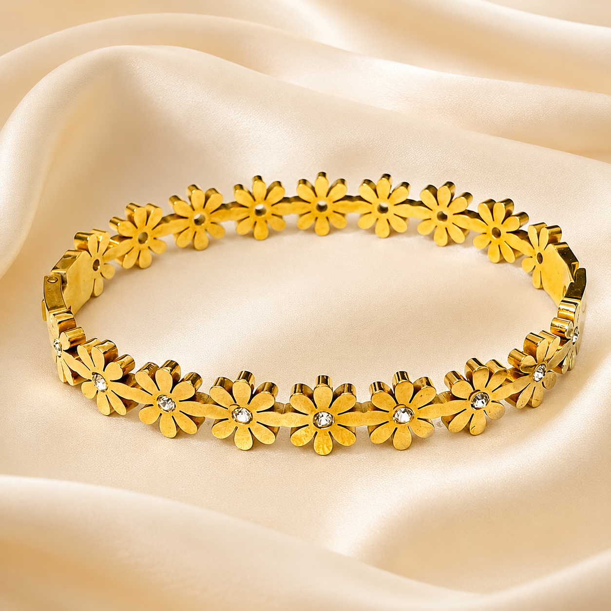 Daisy Bloom Grande Stone Bangle