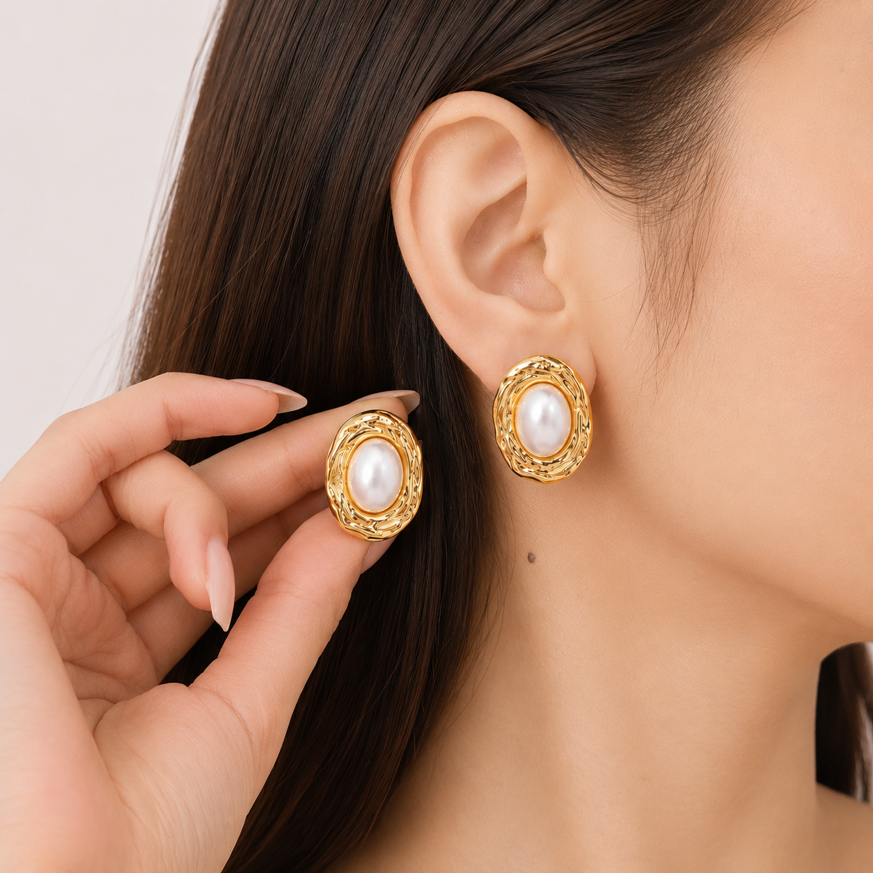 Pearl Tide Studs