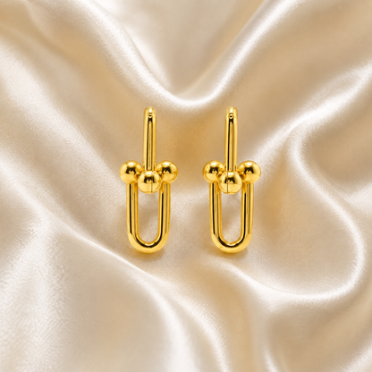 Lover’s Knot Links